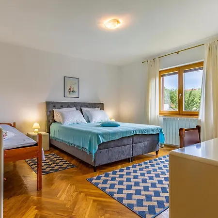 Two-bedroom In Apartman