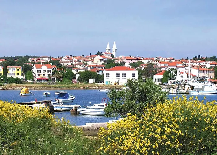 Two-bedroom In Appartement Medulin